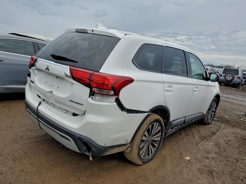 Фото 3 - MITSUBISHI OUTLANDER