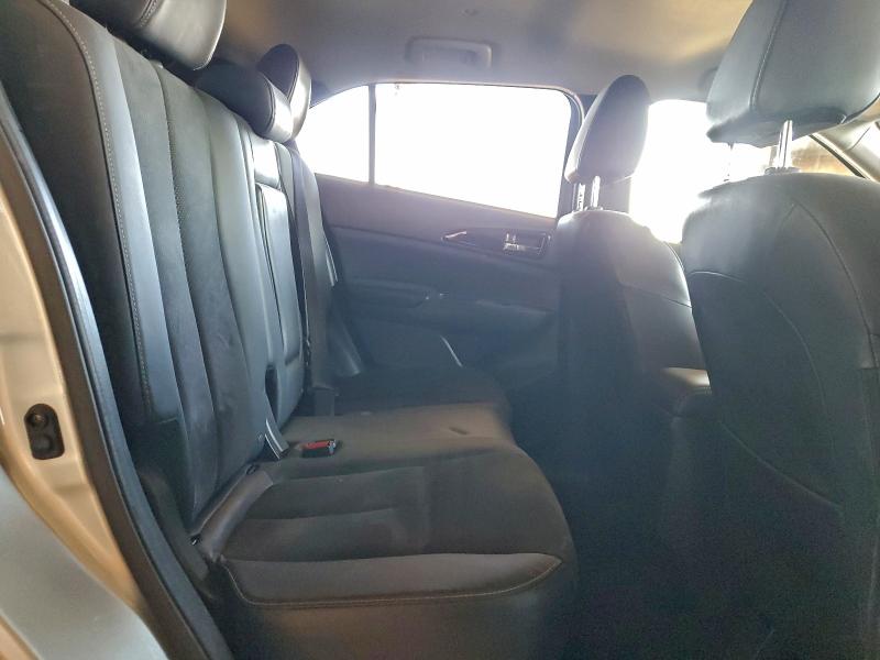 Фото 10 - MITSUBISHI ECLIPSE