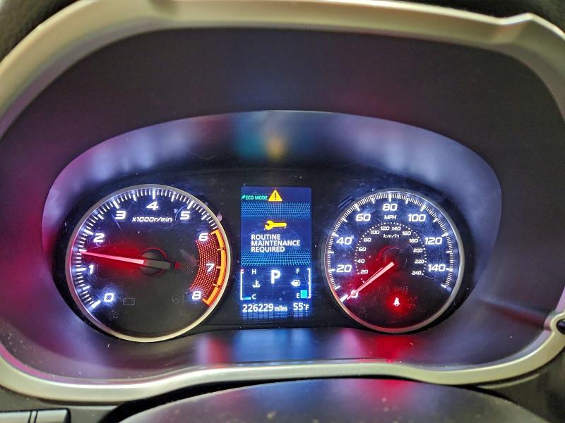 Фото 9 - MITSUBISHI ECLIPSE