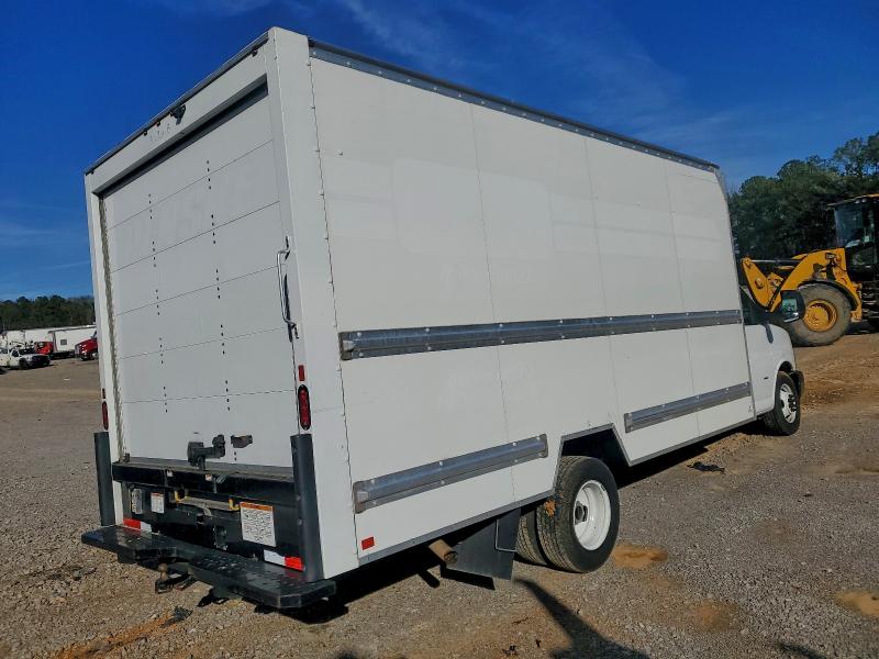 Фото 3 - GMC SAVANA