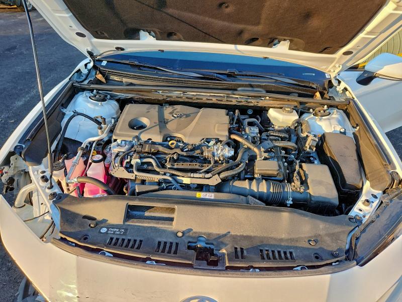 Фото 11 - TOYOTA CAMRY