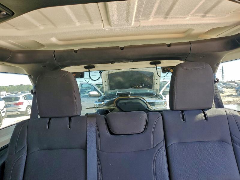 Фото 10 - JEEP WRANGLER