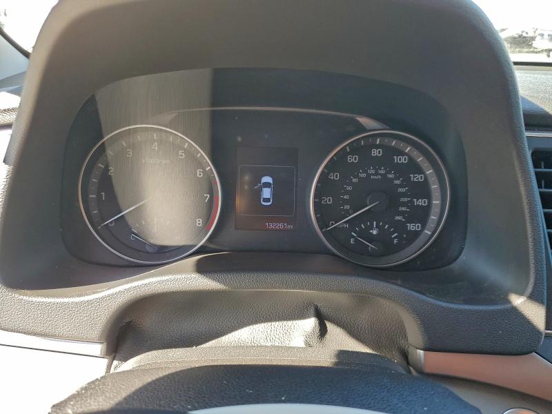 Фото 9 - HYUNDAI ELANTRA