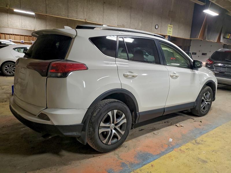 Фото 3 - TOYOTA RAV4