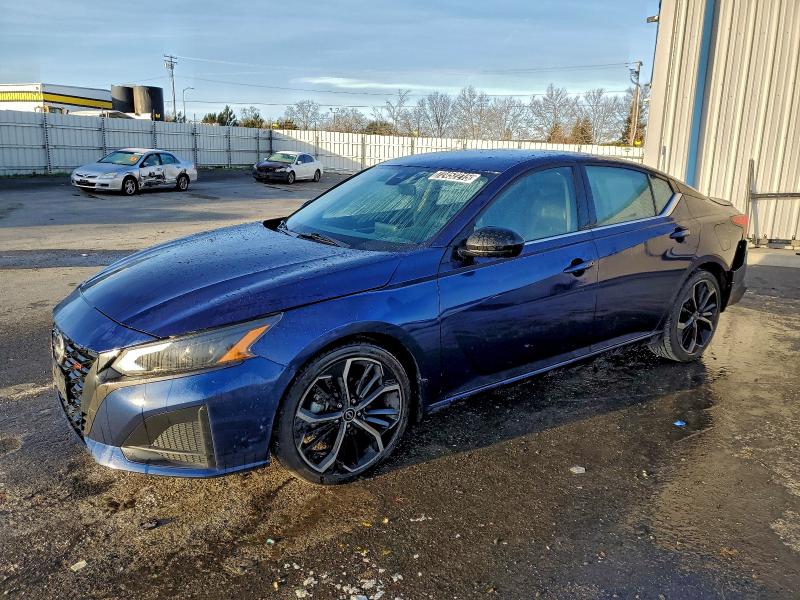 Фото 1 - NISSAN ALTIMA