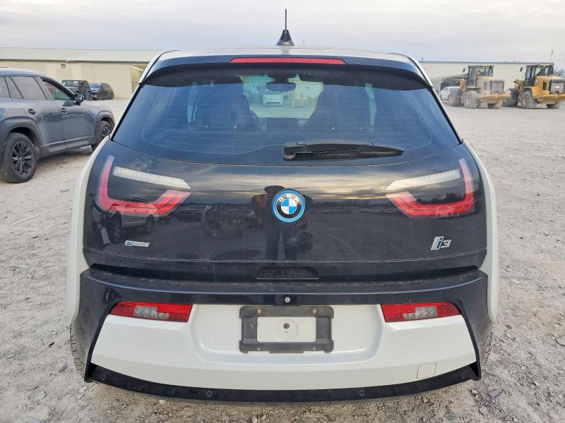 Фото 6 - BMW I SERIES