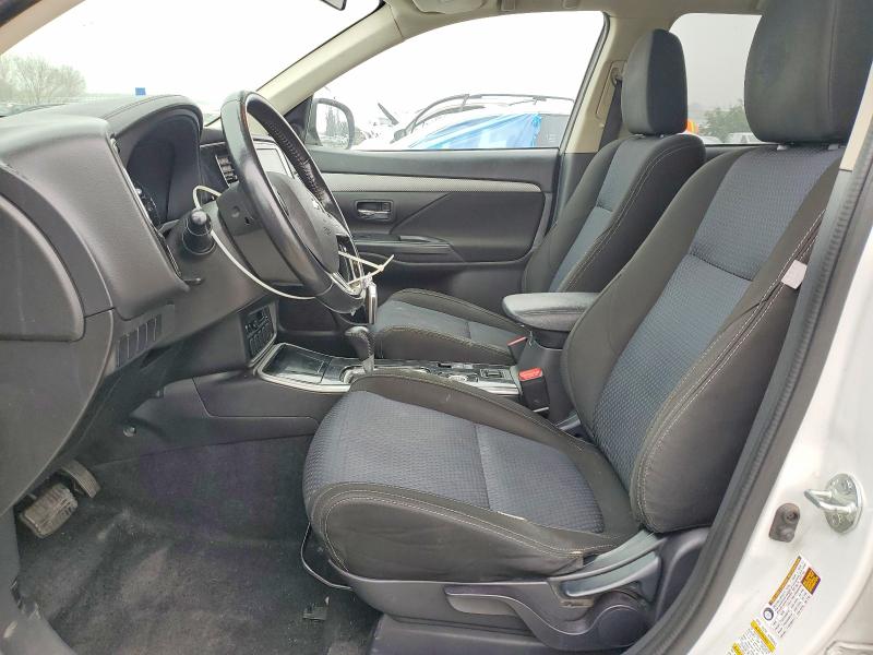 Фото 7 - MITSUBISHI OUTLANDER