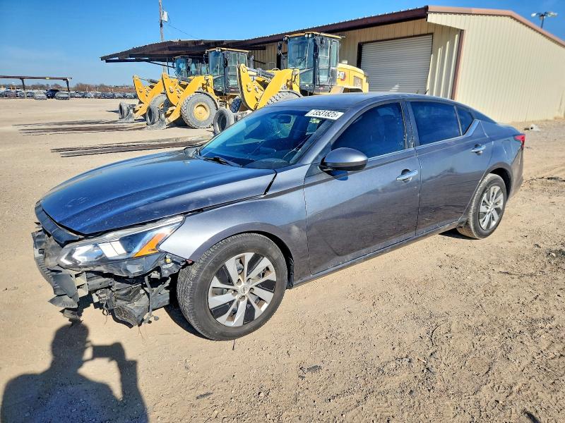 Фото 1 - NISSAN ALTIMA