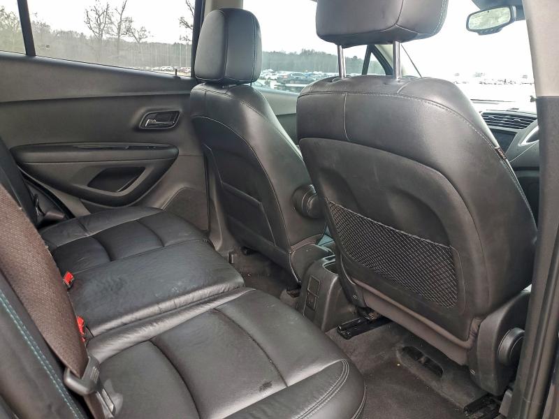 Фото 11 - CHEVROLET TRAX