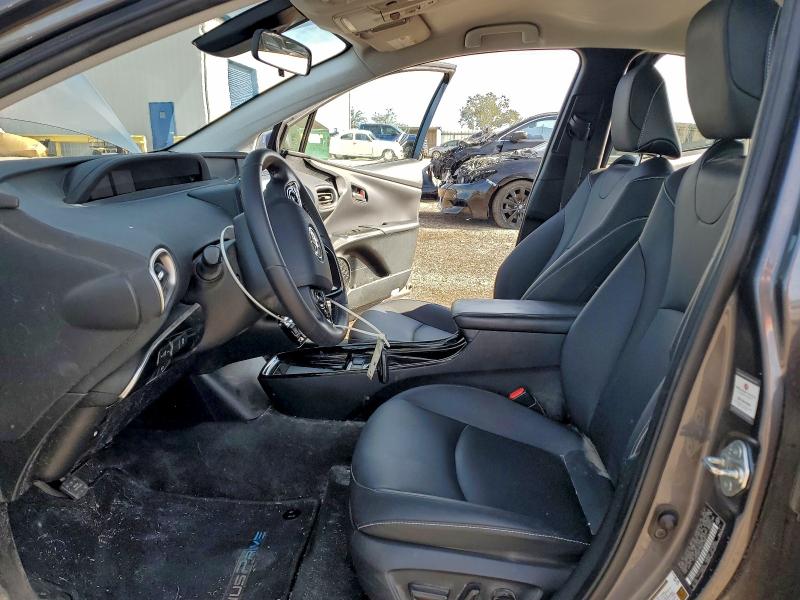 Фото 7 - TOYOTA PRIUS