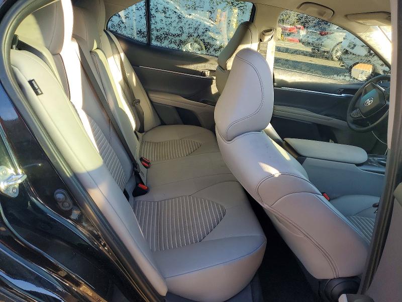 Фото 10 - TOYOTA CAMRY