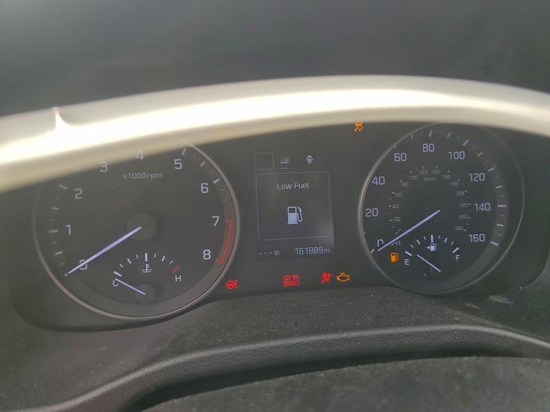 Фото 9 - HYUNDAI ELANTRA