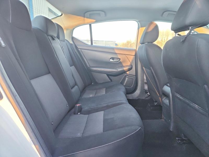 Фото 10 - NISSAN SENTRA