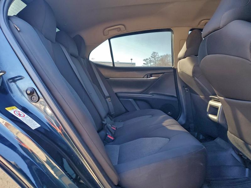 Фото 10 - TOYOTA CAMRY