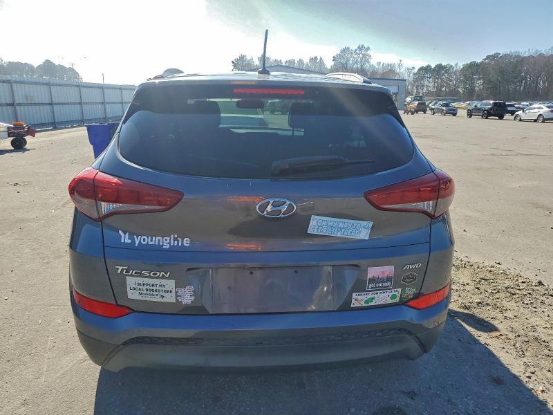 Фото 6 - HYUNDAI TUCSON