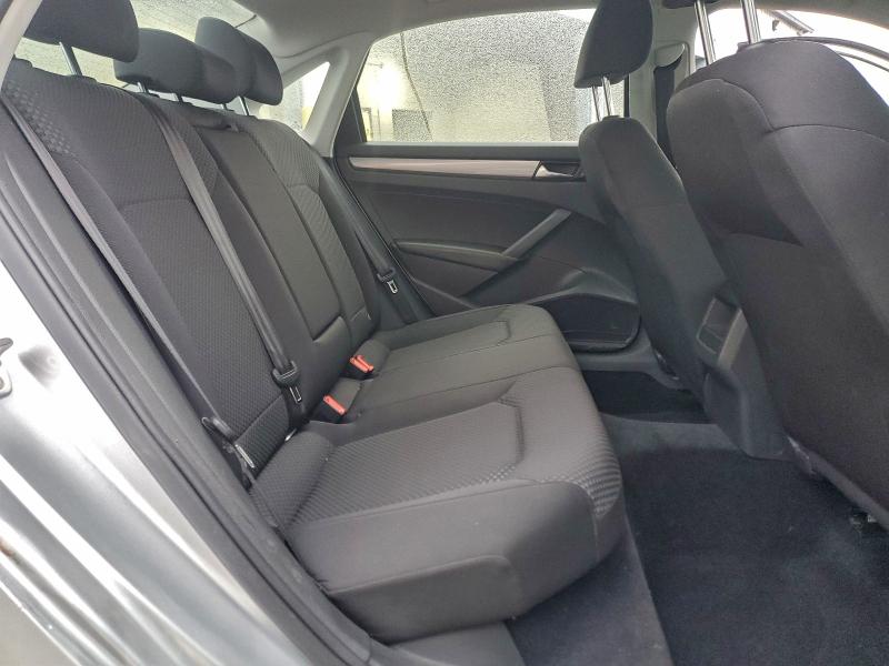 Фото 10 - VOLKSWAGEN PASSAT