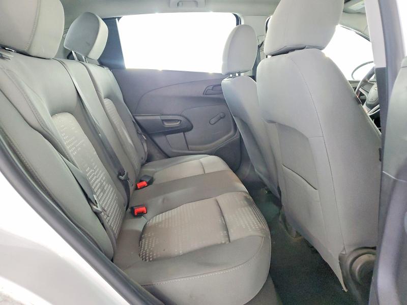 Фото 10 - CHEVROLET SONIC