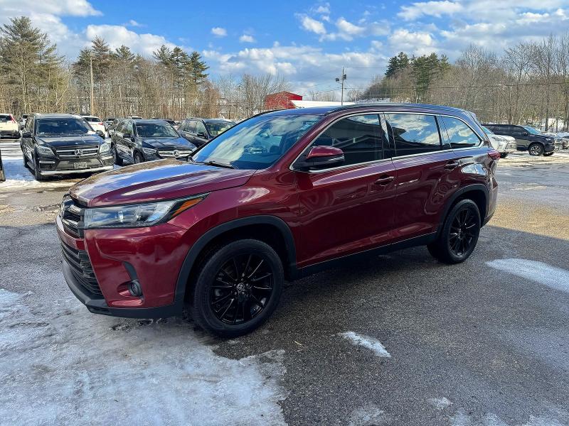 Фото 2 - TOYOTA HIGHLANDER