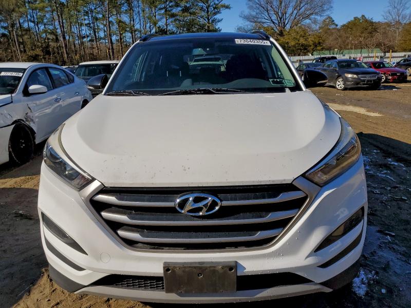 Фото 5 - HYUNDAI TUCSON