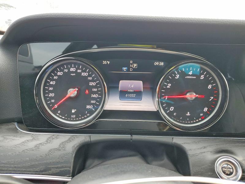 Фото 9 - MERCEDES-BENZ E-CLASS