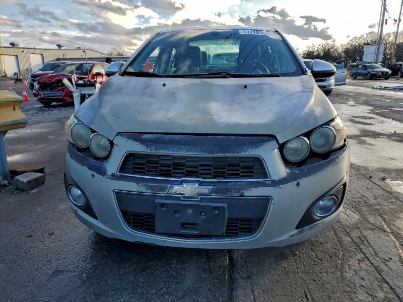 Фото 5 - CHEVROLET SONIC