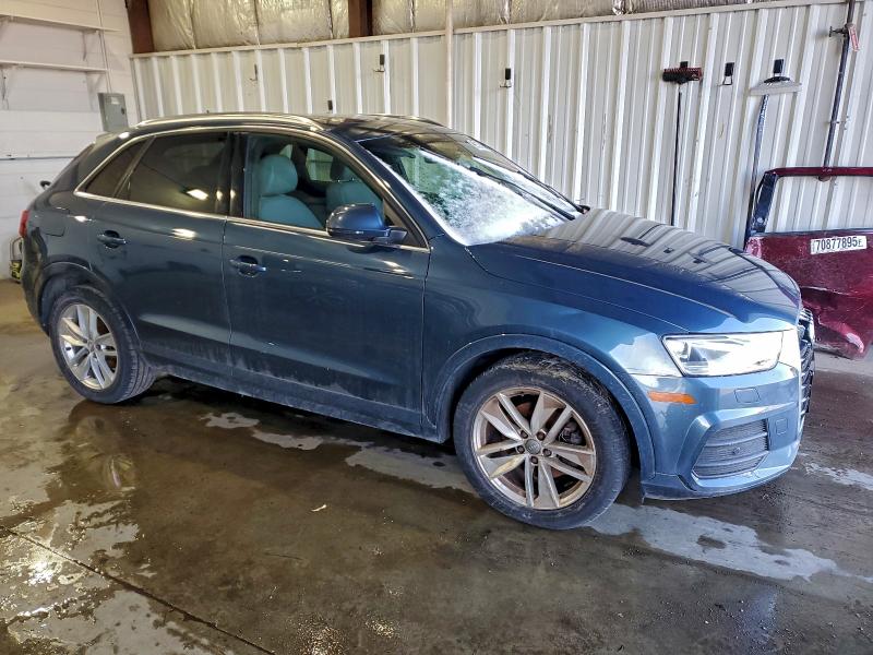 Фото 4 - AUDI Q3