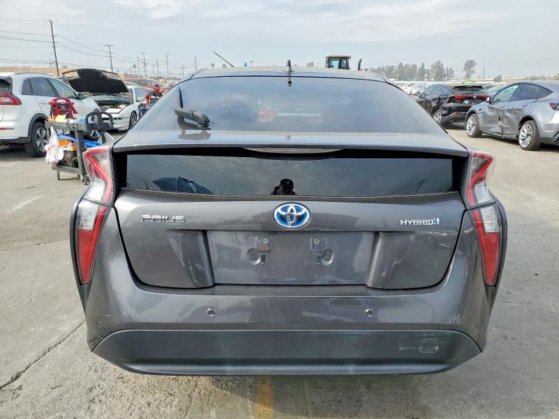 Фото 6 - TOYOTA PRIUS