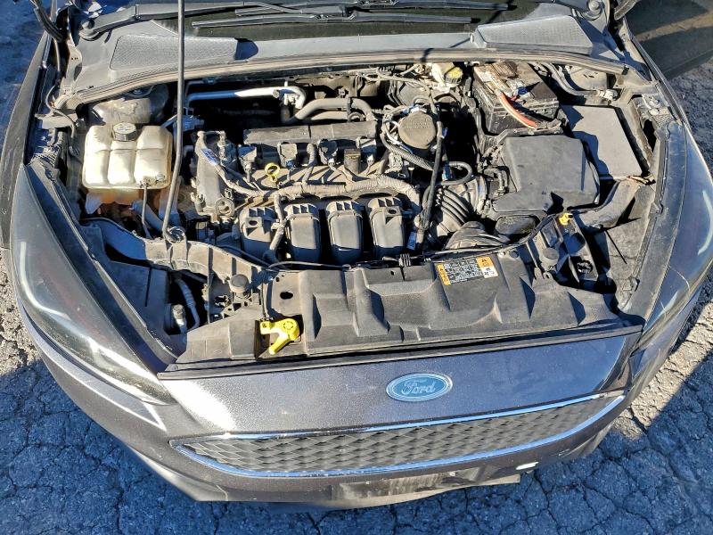 Фото 11 - FORD FOCUS