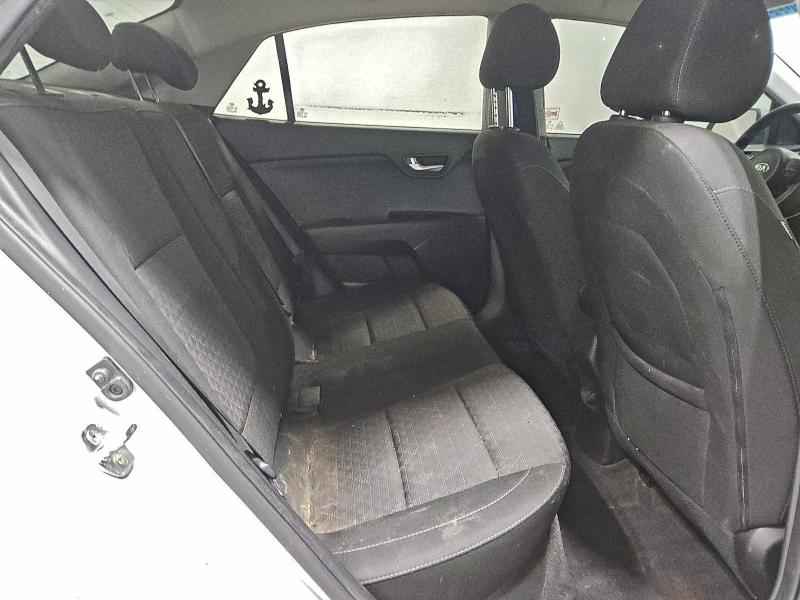 Фото 10 - KIA RIO