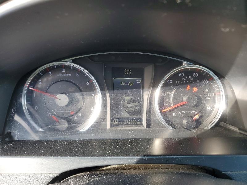 Фото 9 - TOYOTA CAMRY