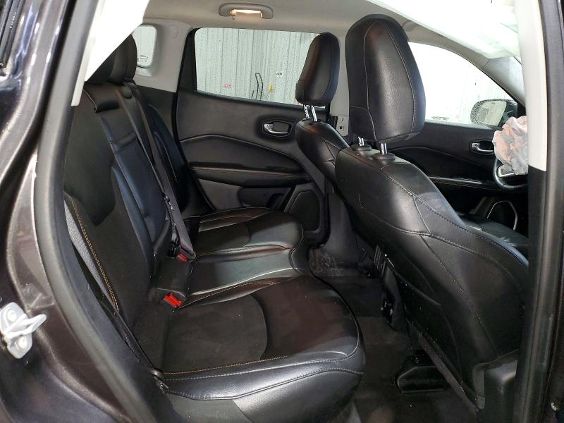 Фото 11 - JEEP COMPASS