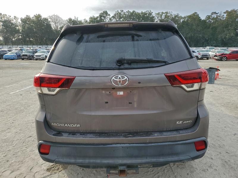 Фото 6 - TOYOTA HIGHLANDER