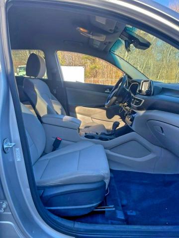 Фото 5 - HYUNDAI TUCSON