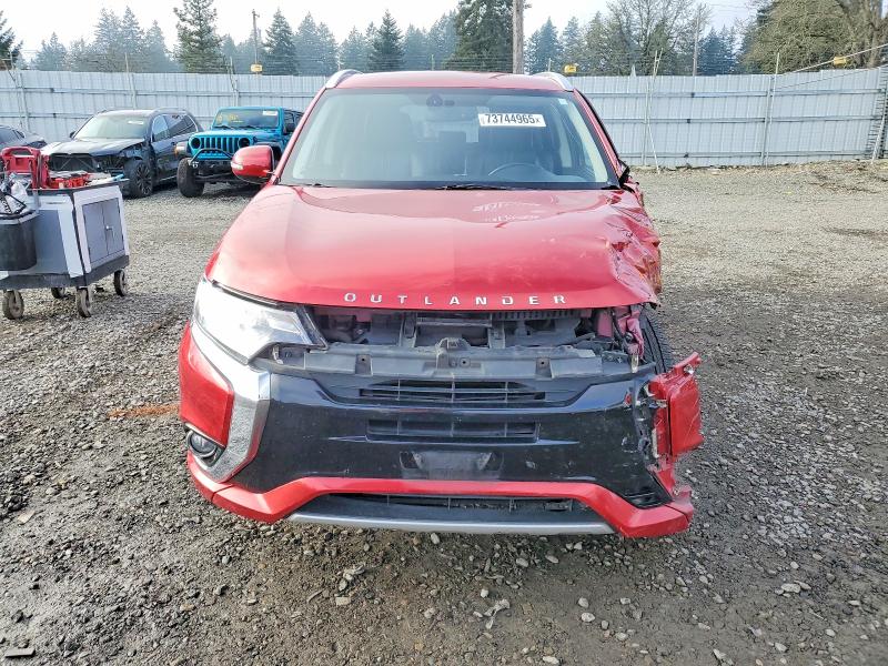 Фото 5 - MITSUBISHI OUTLANDER