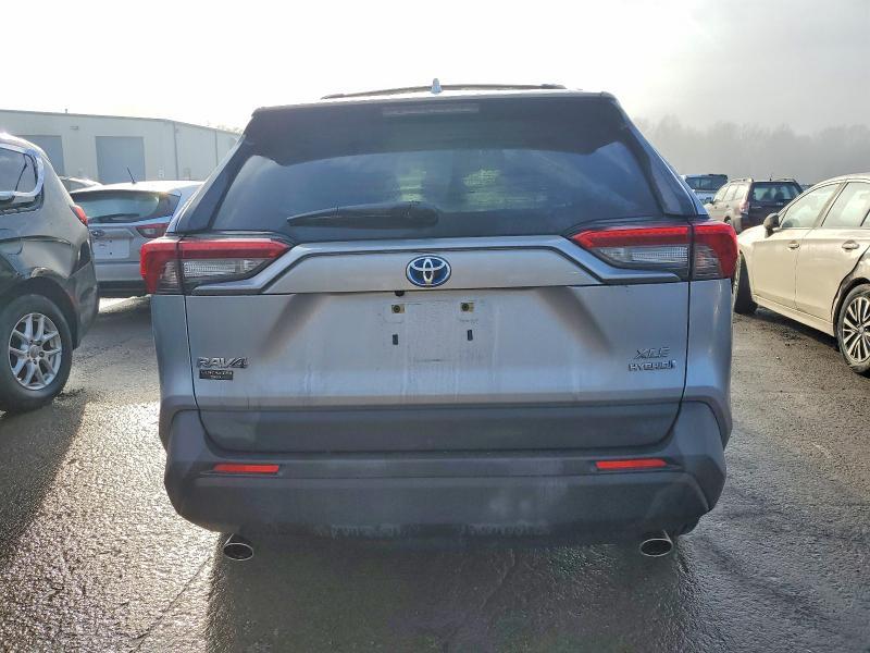 Фото 6 - TOYOTA RAV4