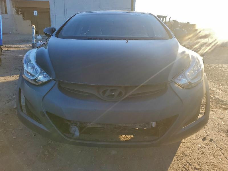 Фото 5 - HYUNDAI ELANTRA