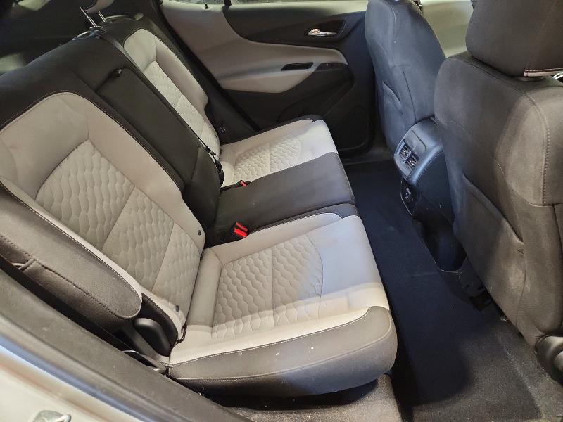 Фото 10 - CHEVROLET EQUINOX