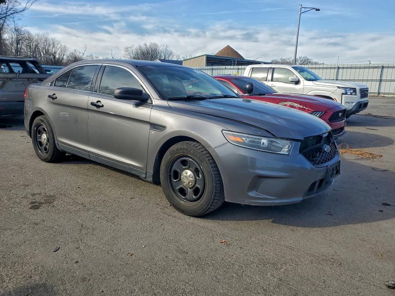 Фото 4 - FORD TAURUS