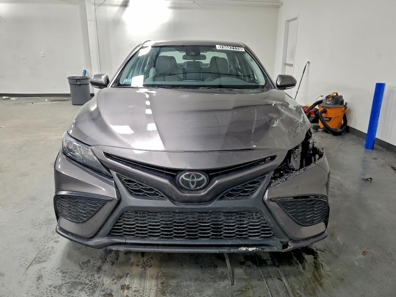 Фото 5 - TOYOTA CAMRY