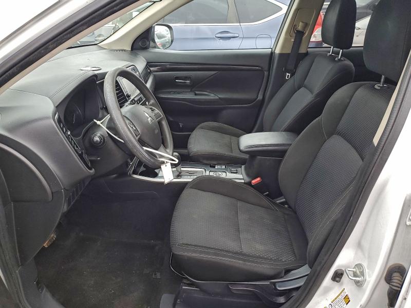 Фото 7 - MITSUBISHI OUTLANDER