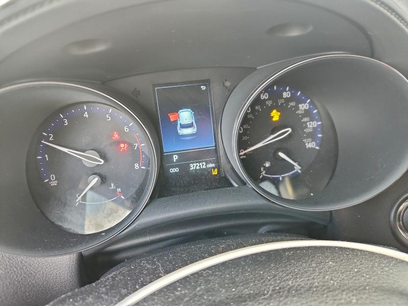 Фото 9 - TOYOTA C-HR