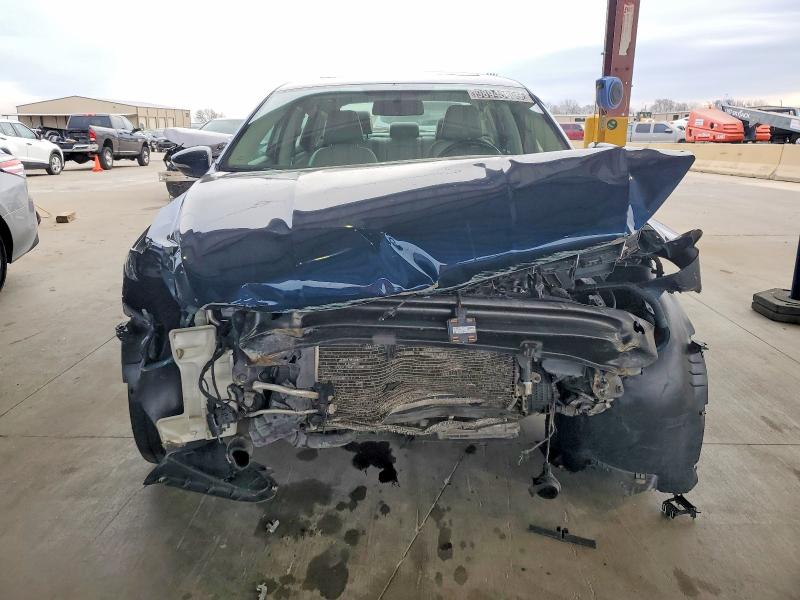 Фото 5 - VOLKSWAGEN PASSAT