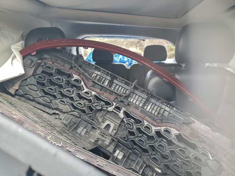 Фото 10 - KIA SORENTO