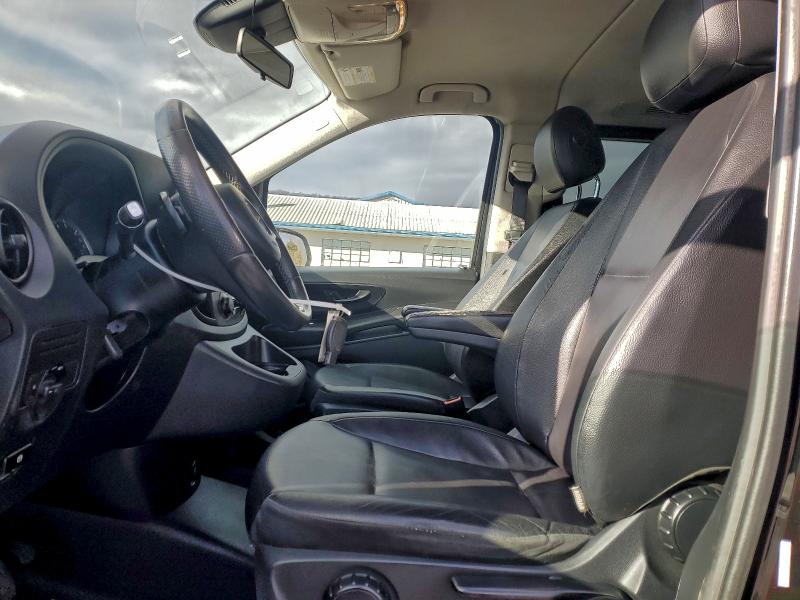 Фото 7 - MERCEDES-BENZ METRIS