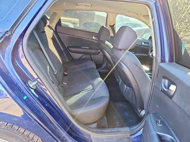 Фото 10 - KIA OPTIMA