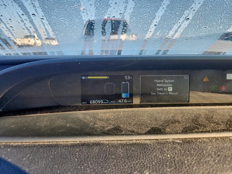 Фото 9 - TOYOTA PRIUS