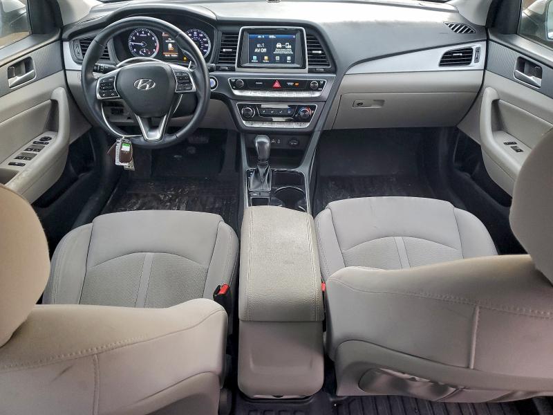 Фото 8 - HYUNDAI SONATA