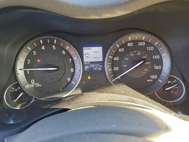 Фото 9 - INFINITI Q70