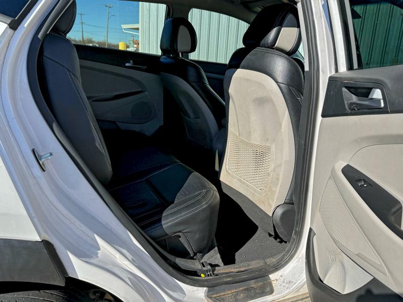 Фото 6 - HYUNDAI TUCSON