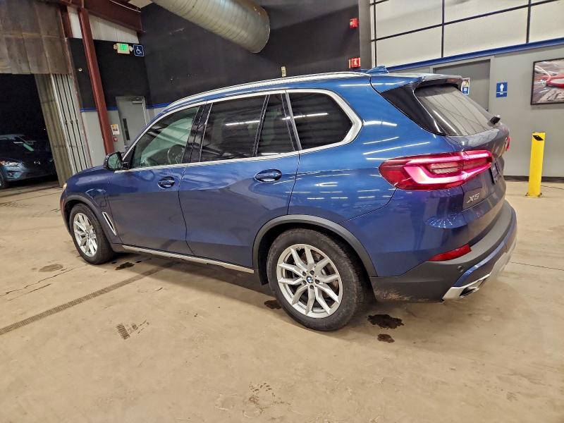 Фото 2 - BMW X5
